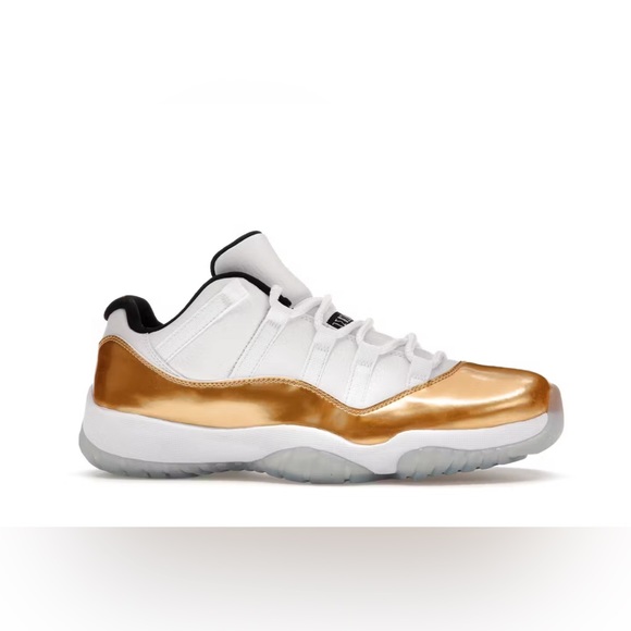 Jordan 11 Low Closing Ceremony - Picture 1 of 3